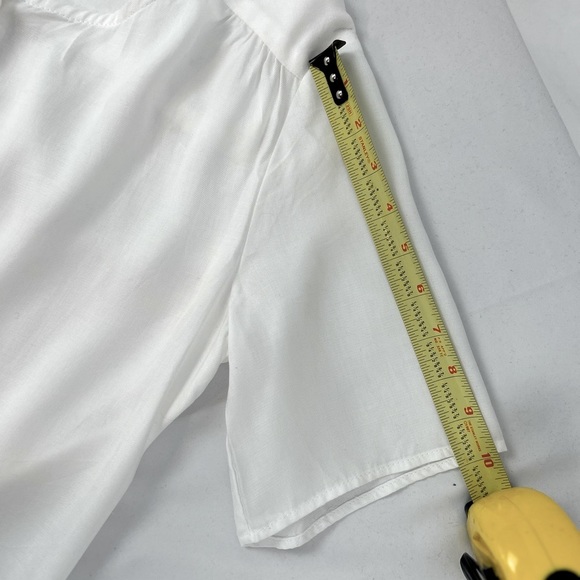 Amour Vert Tencel button front short sleeved blouse in White size Small - Picture 9 of 9